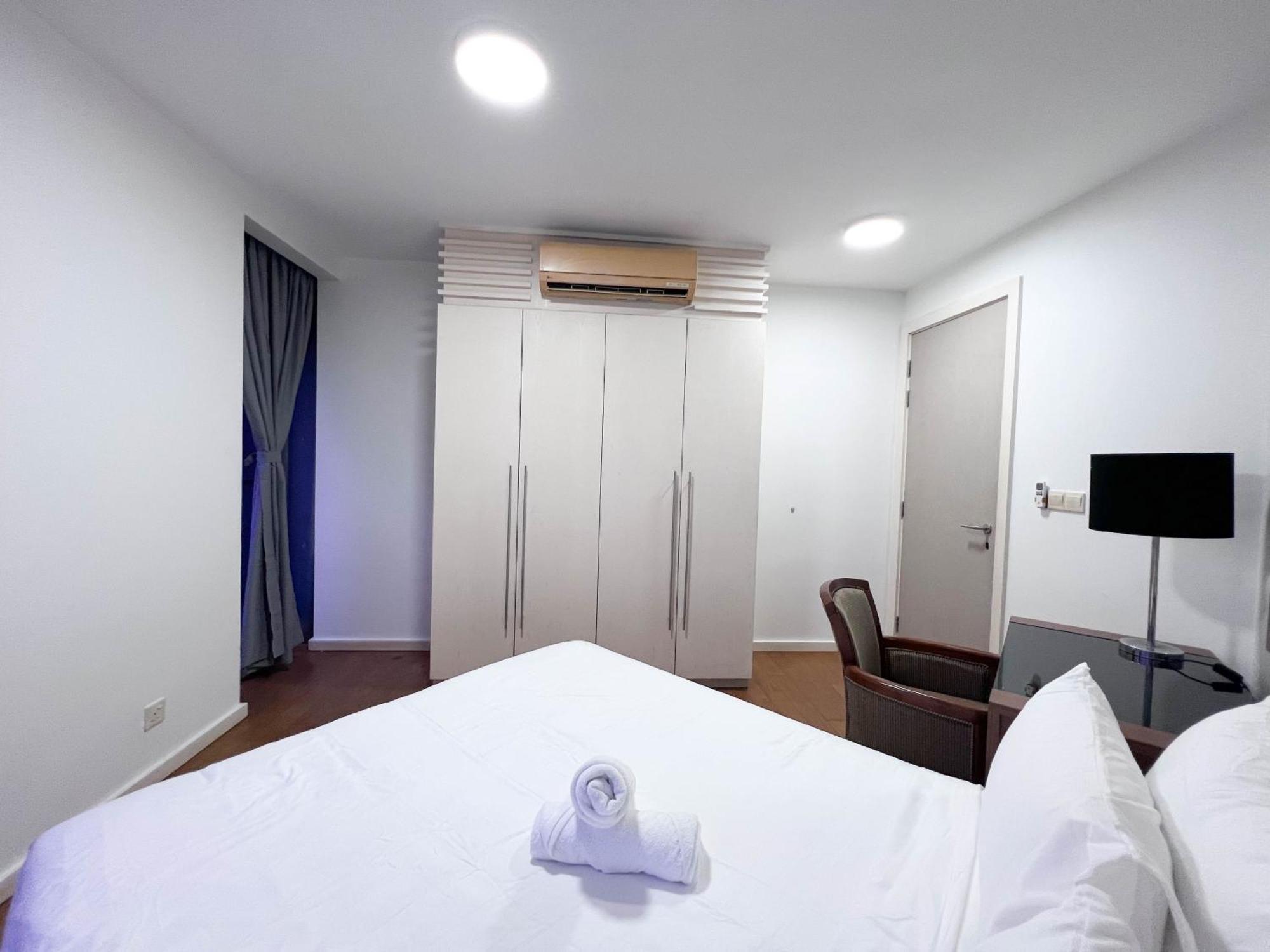 Bintang Fairlane By Manhattan Group